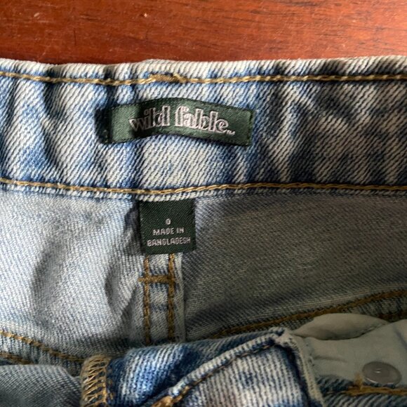 Wild Fable Super High Rise Mom Jean with Ripped Knees Size 0 READ - Picture 9 of 11